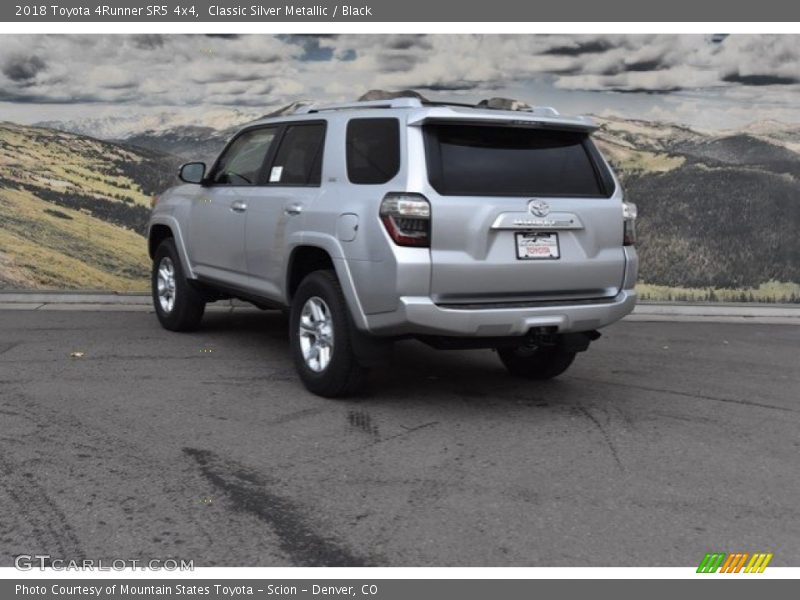 Classic Silver Metallic / Black 2018 Toyota 4Runner SR5 4x4