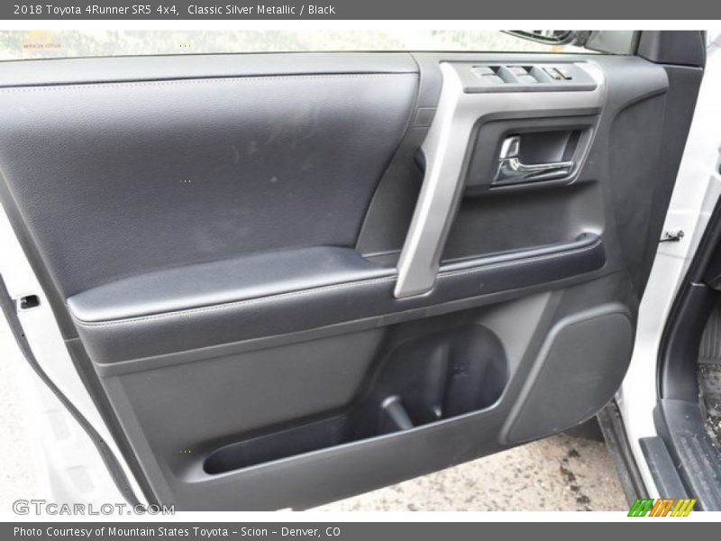 Classic Silver Metallic / Black 2018 Toyota 4Runner SR5 4x4