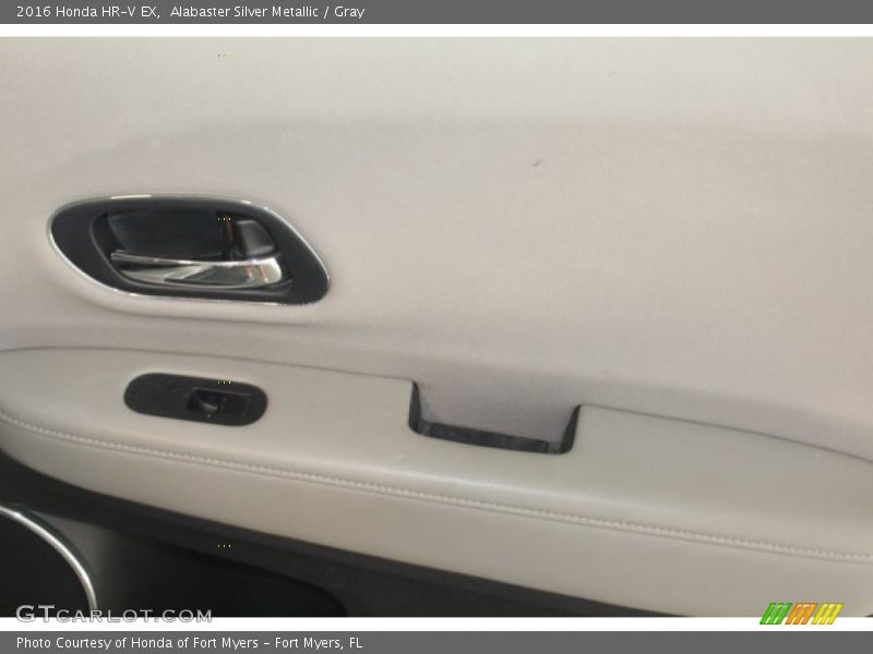 Alabaster Silver Metallic / Gray 2016 Honda HR-V EX