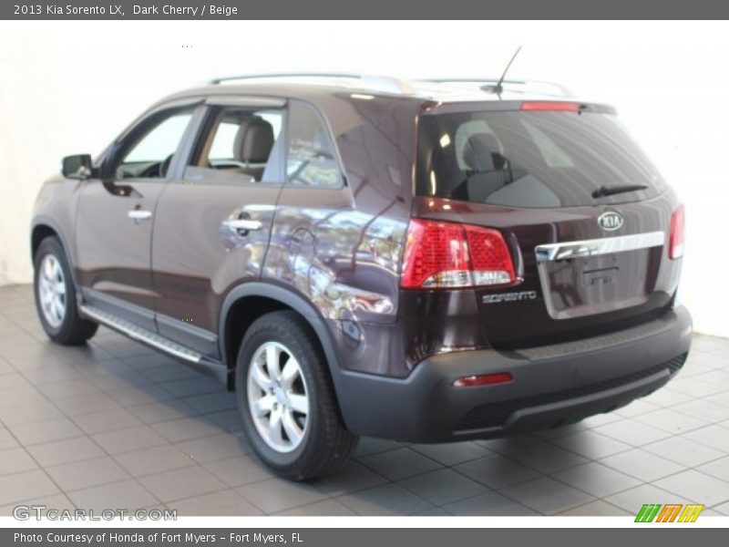 Dark Cherry / Beige 2013 Kia Sorento LX