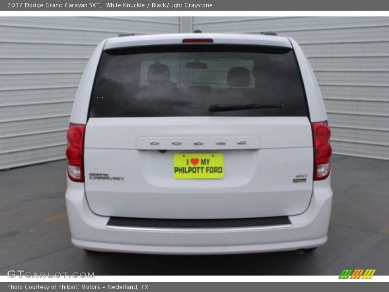 White Knuckle / Black/Light Graystone 2017 Dodge Grand Caravan SXT