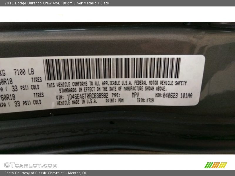 Bright Silver Metallic / Black 2011 Dodge Durango Crew 4x4