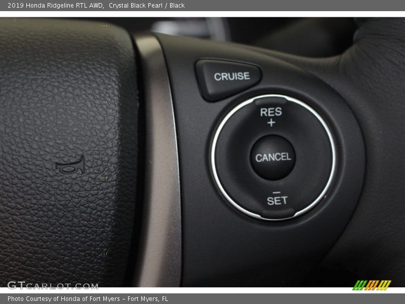 Controls of 2019 Ridgeline RTL AWD