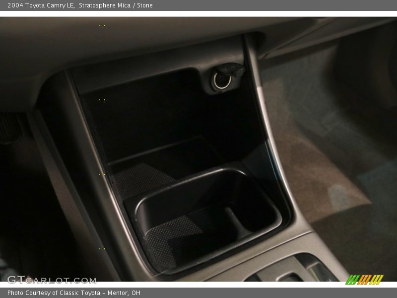 Stratosphere Mica / Stone 2004 Toyota Camry LE