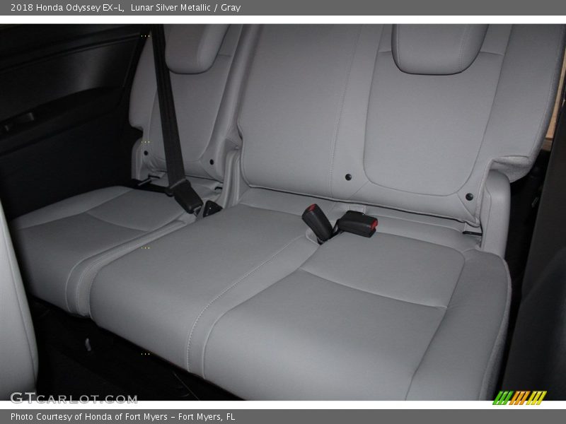 Lunar Silver Metallic / Gray 2018 Honda Odyssey EX-L
