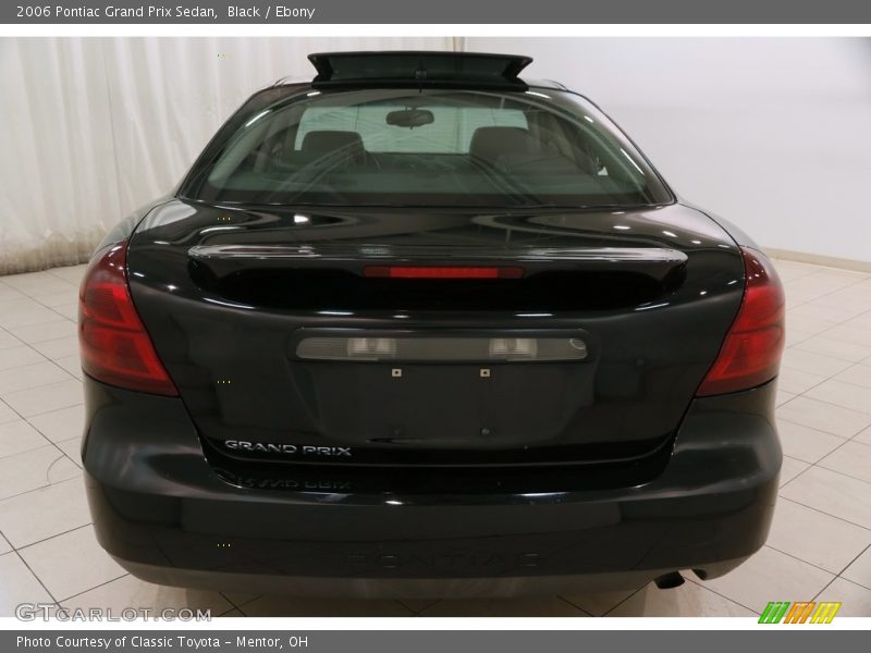 Black / Ebony 2006 Pontiac Grand Prix Sedan