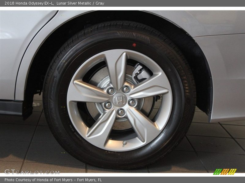 Lunar Silver Metallic / Gray 2018 Honda Odyssey EX-L
