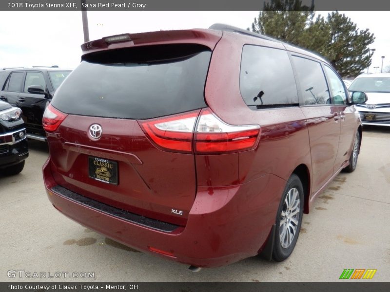Salsa Red Pearl / Gray 2018 Toyota Sienna XLE