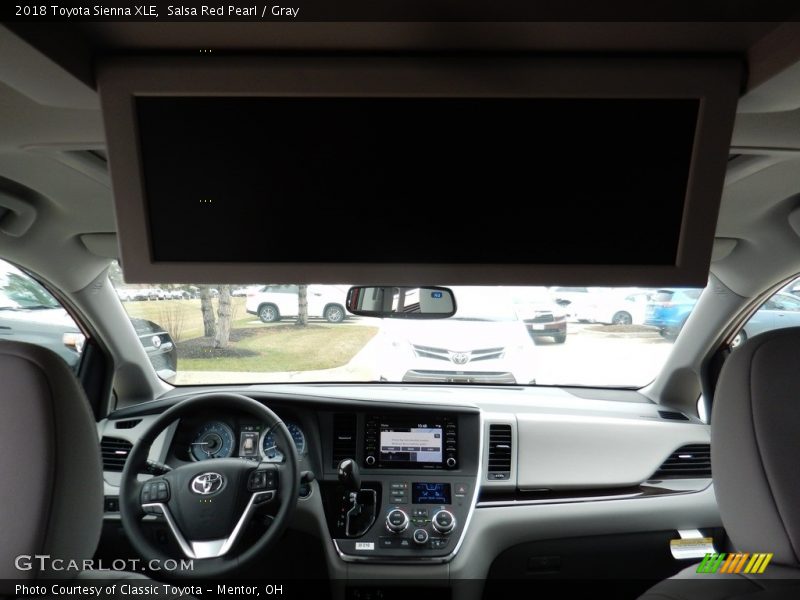Salsa Red Pearl / Gray 2018 Toyota Sienna XLE