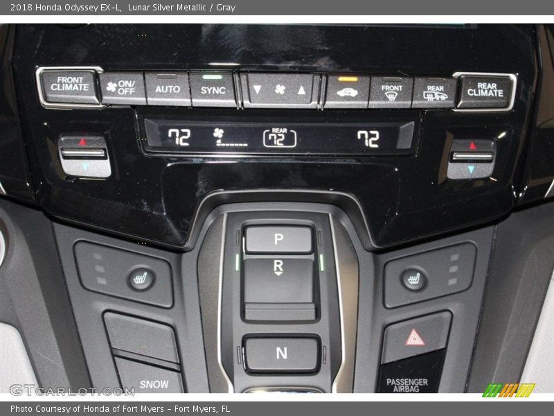 Lunar Silver Metallic / Gray 2018 Honda Odyssey EX-L