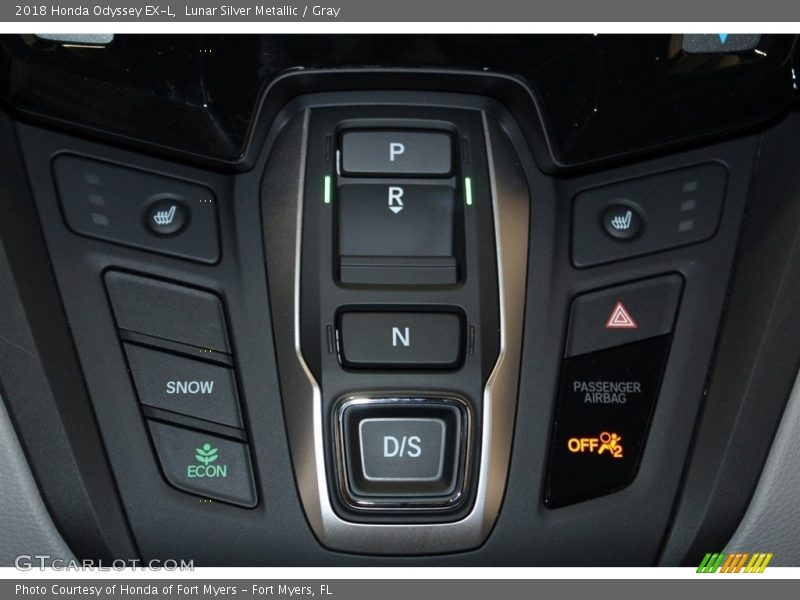Lunar Silver Metallic / Gray 2018 Honda Odyssey EX-L