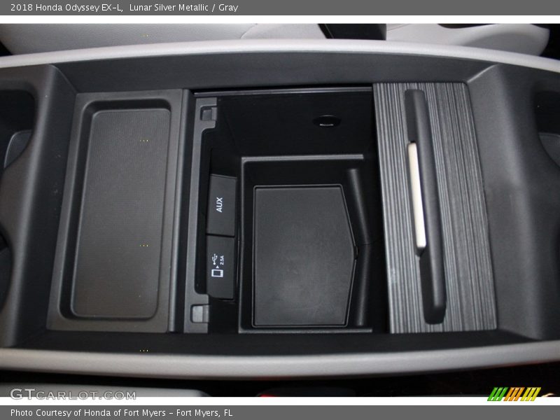 Lunar Silver Metallic / Gray 2018 Honda Odyssey EX-L