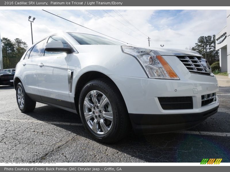 Platinum Ice Tricoat / Light Titanium/Ebony 2016 Cadillac SRX Luxury