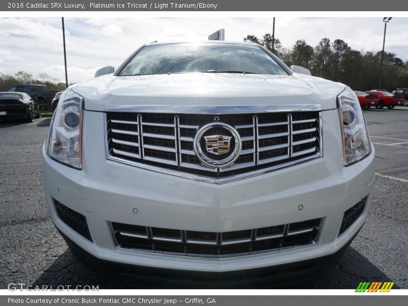 Platinum Ice Tricoat / Light Titanium/Ebony 2016 Cadillac SRX Luxury