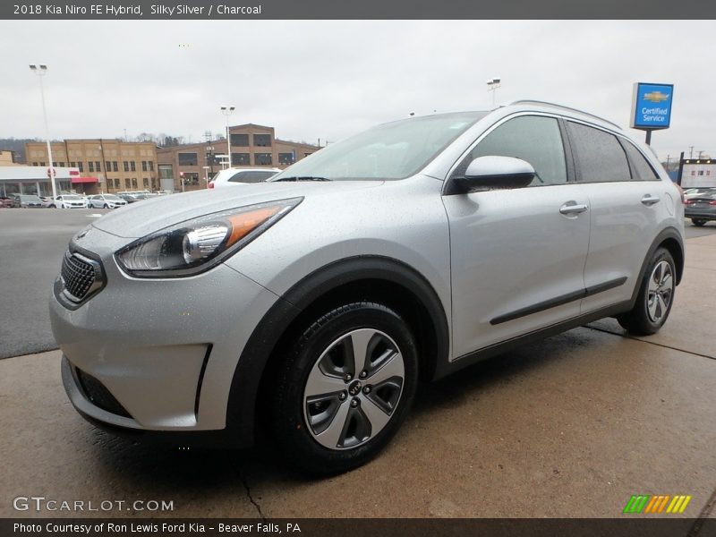 Silky Silver / Charcoal 2018 Kia Niro FE Hybrid