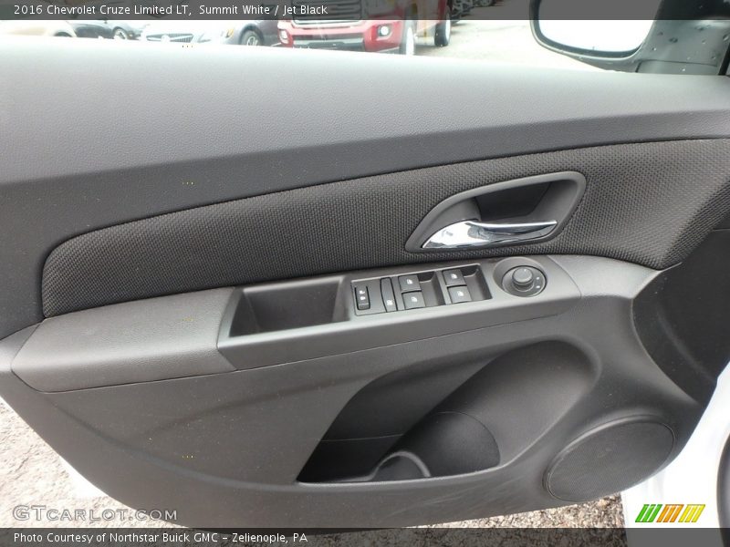 Summit White / Jet Black 2016 Chevrolet Cruze Limited LT