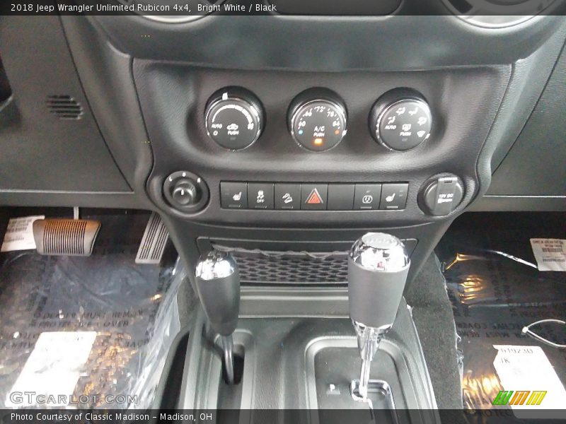 Bright White / Black 2018 Jeep Wrangler Unlimited Rubicon 4x4