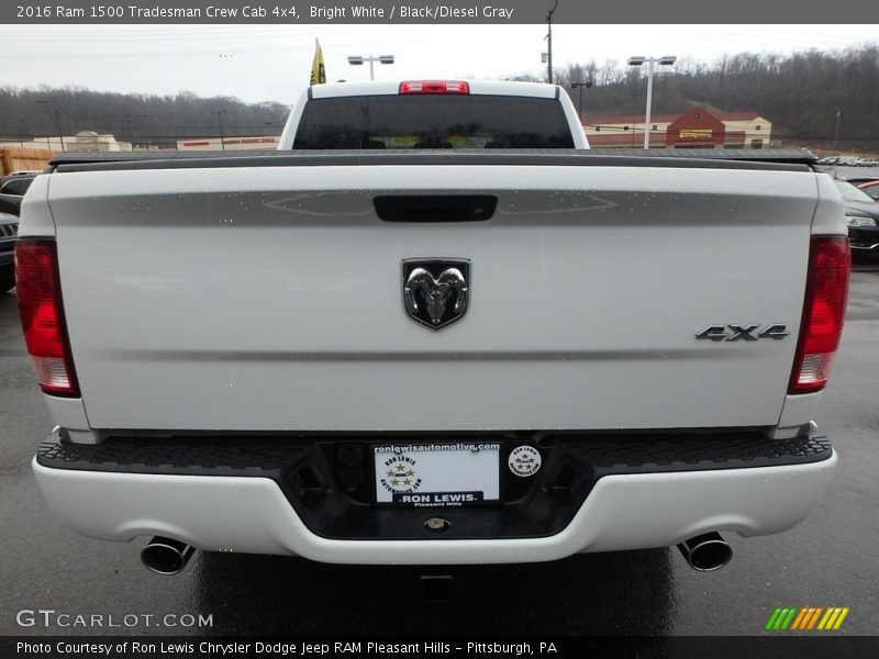 Bright White / Black/Diesel Gray 2016 Ram 1500 Tradesman Crew Cab 4x4