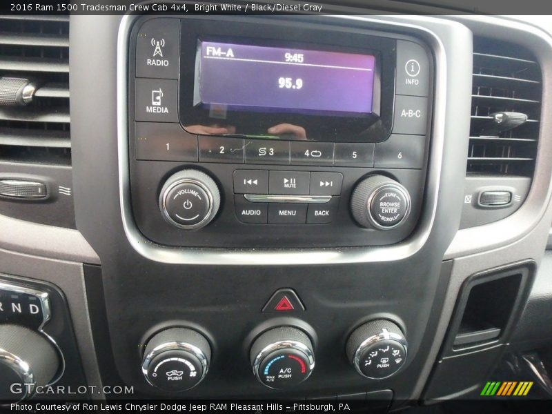 Bright White / Black/Diesel Gray 2016 Ram 1500 Tradesman Crew Cab 4x4
