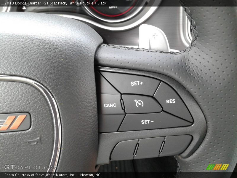 White Knuckle / Black 2018 Dodge Charger R/T Scat Pack