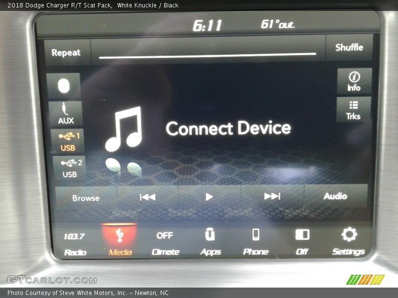 White Knuckle / Black 2018 Dodge Charger R/T Scat Pack