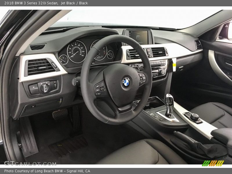 Jet Black / Black 2018 BMW 3 Series 320i Sedan