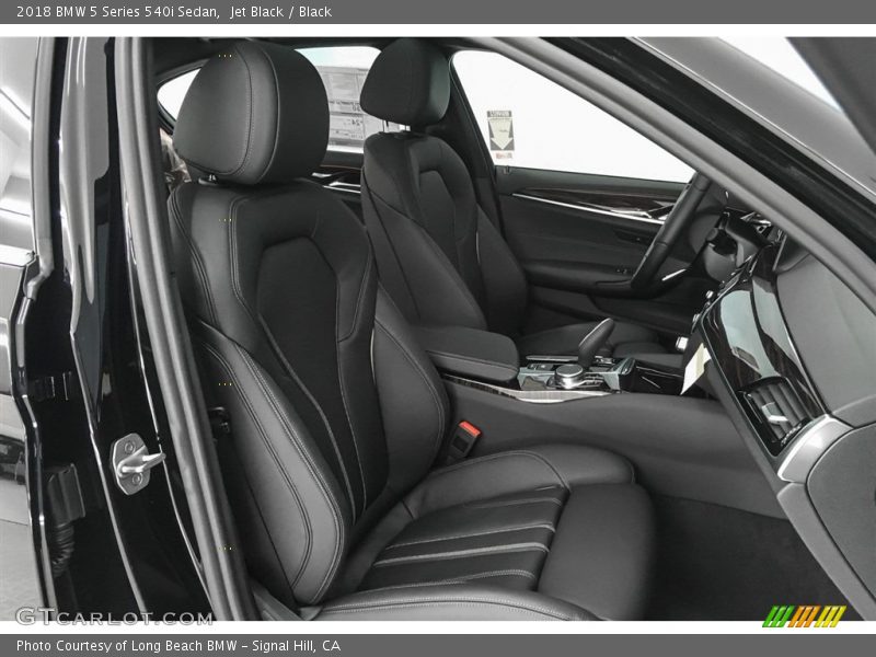 Jet Black / Black 2018 BMW 5 Series 540i Sedan