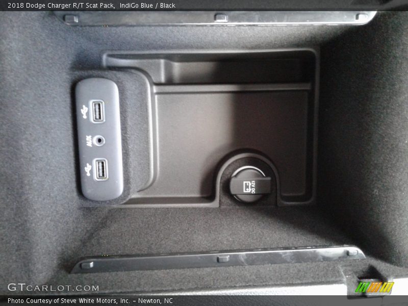 IndiGo Blue / Black 2018 Dodge Charger R/T Scat Pack