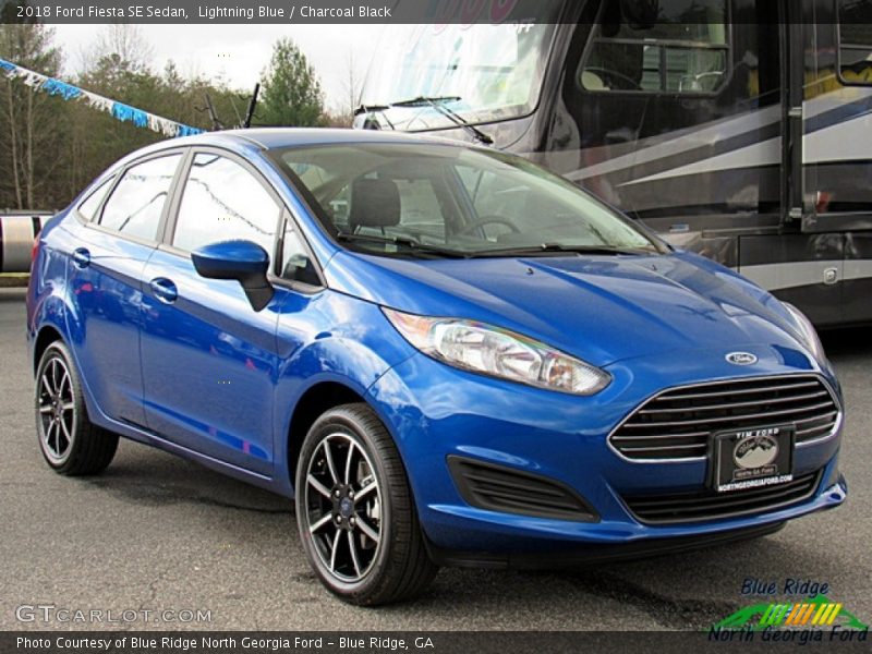 Lightning Blue / Charcoal Black 2018 Ford Fiesta SE Sedan