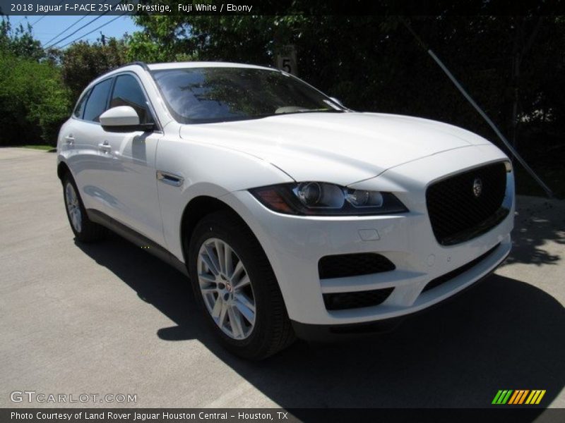 Fuji White / Ebony 2018 Jaguar F-PACE 25t AWD Prestige