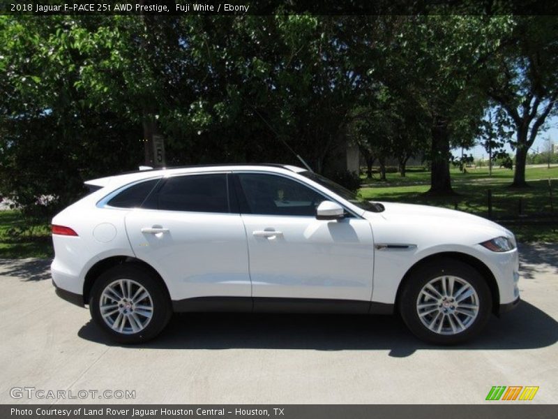 Fuji White / Ebony 2018 Jaguar F-PACE 25t AWD Prestige