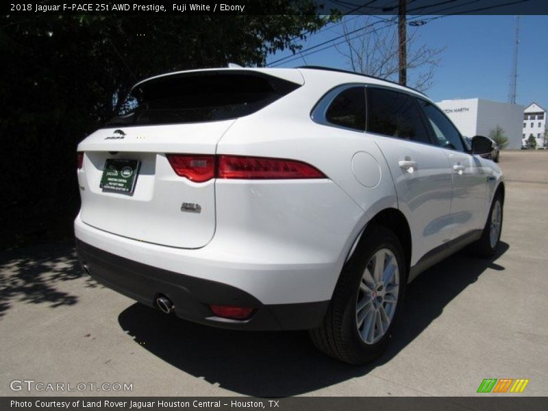 Fuji White / Ebony 2018 Jaguar F-PACE 25t AWD Prestige