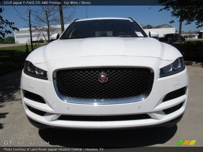 Fuji White / Ebony 2018 Jaguar F-PACE 25t AWD Prestige