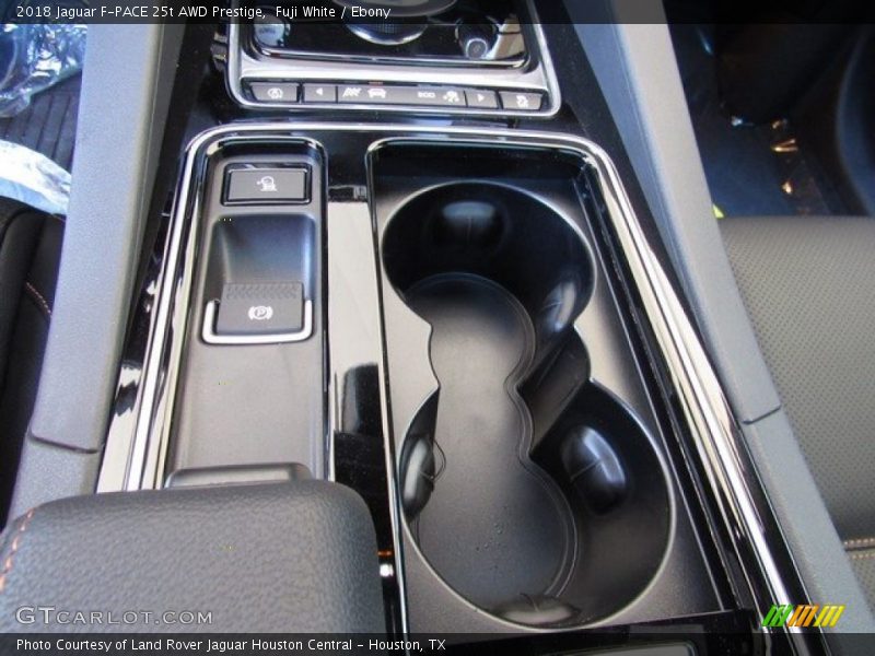 Fuji White / Ebony 2018 Jaguar F-PACE 25t AWD Prestige