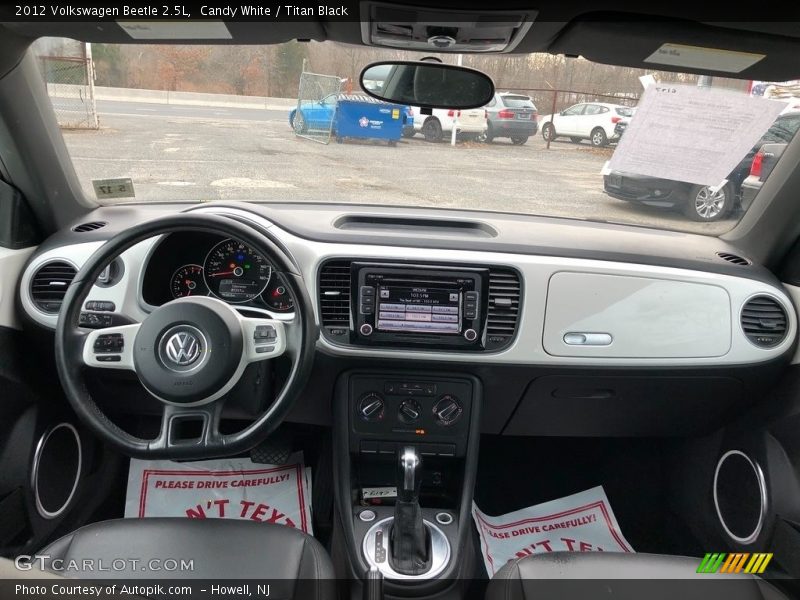 Candy White / Titan Black 2012 Volkswagen Beetle 2.5L