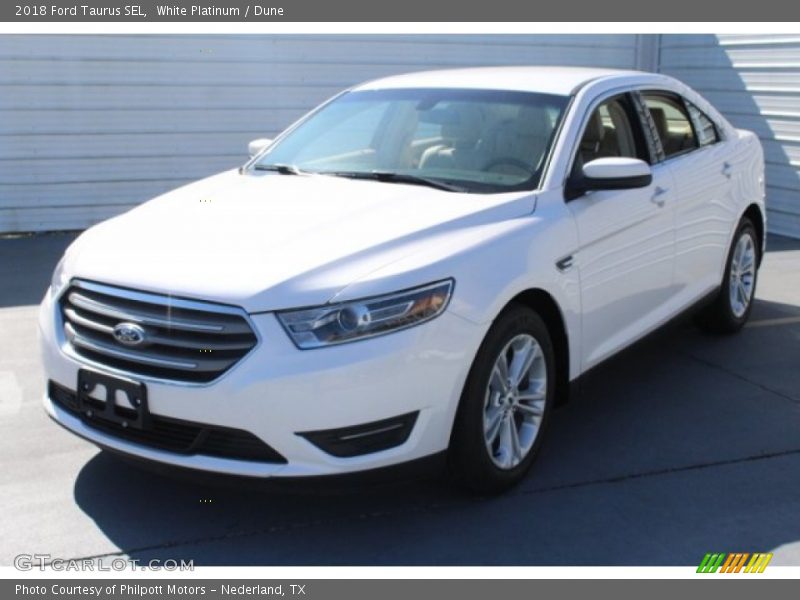 White Platinum / Dune 2018 Ford Taurus SEL