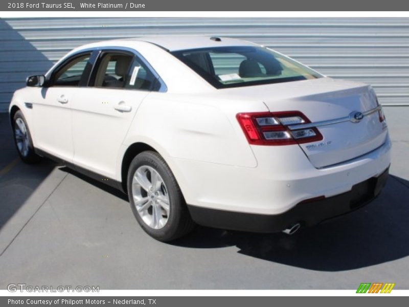 White Platinum / Dune 2018 Ford Taurus SEL