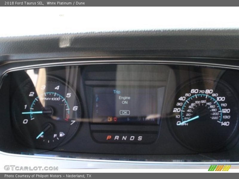 White Platinum / Dune 2018 Ford Taurus SEL