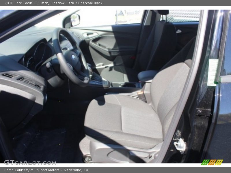 Shadow Black / Charcoal Black 2018 Ford Focus SE Hatch