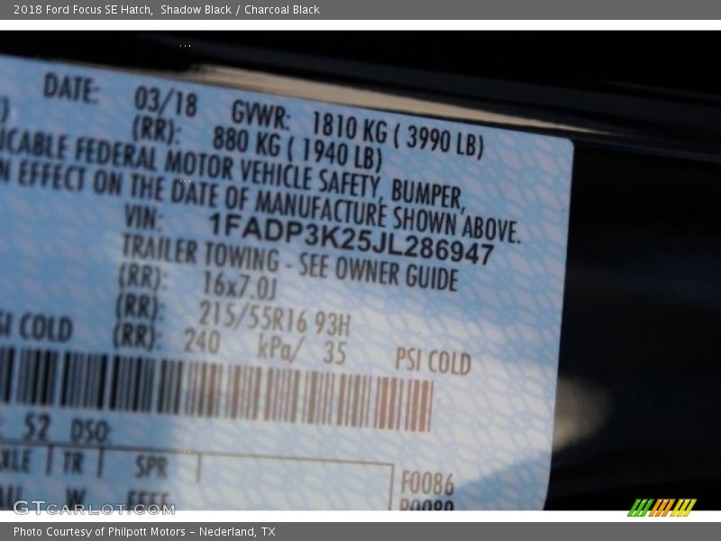 Shadow Black / Charcoal Black 2018 Ford Focus SE Hatch