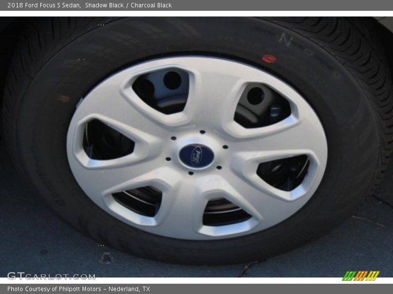 Shadow Black / Charcoal Black 2018 Ford Focus S Sedan