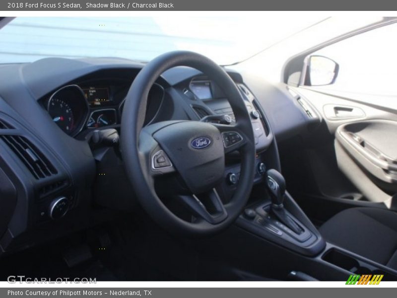 Shadow Black / Charcoal Black 2018 Ford Focus S Sedan