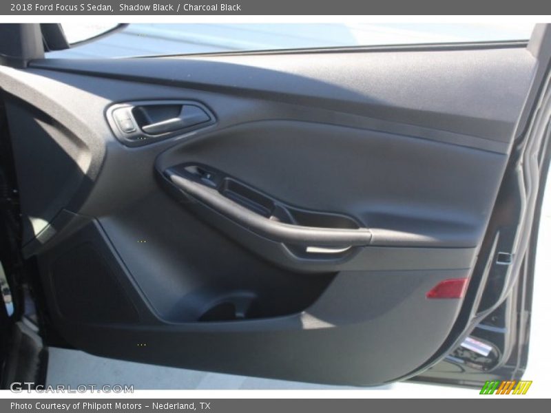 Shadow Black / Charcoal Black 2018 Ford Focus S Sedan