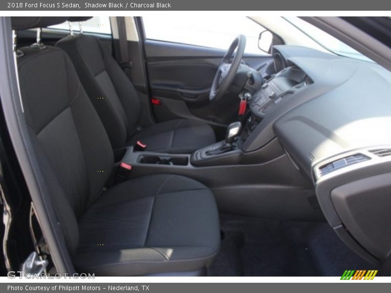 Shadow Black / Charcoal Black 2018 Ford Focus S Sedan