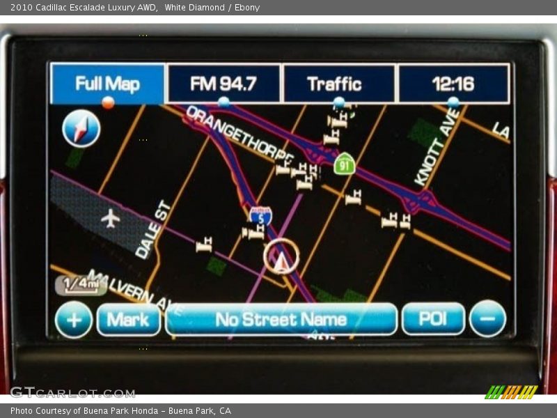 White Diamond / Ebony 2010 Cadillac Escalade Luxury AWD