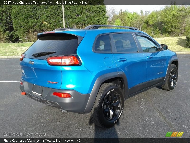 Hydro Blue Pearl / Black 2017 Jeep Cherokee Trailhawk 4x4