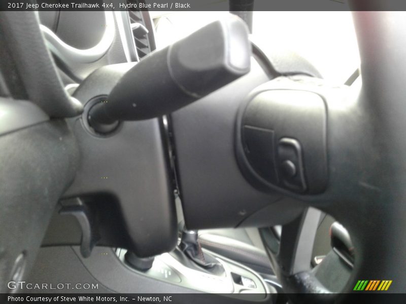 Hydro Blue Pearl / Black 2017 Jeep Cherokee Trailhawk 4x4