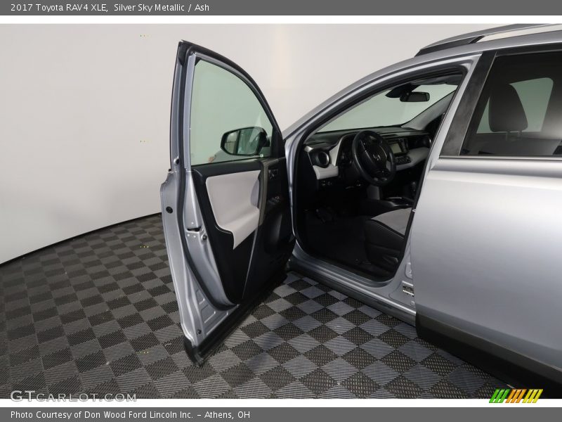 Silver Sky Metallic / Ash 2017 Toyota RAV4 XLE
