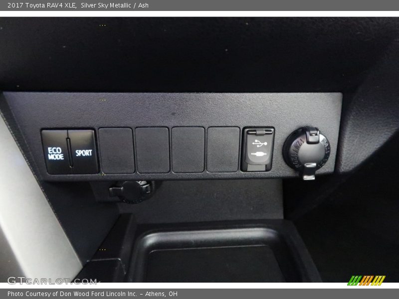 Silver Sky Metallic / Ash 2017 Toyota RAV4 XLE