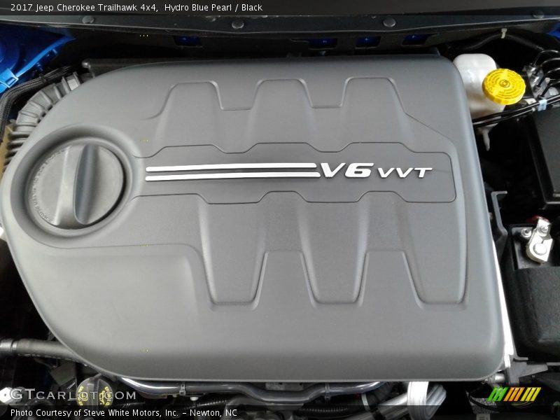 Hydro Blue Pearl / Black 2017 Jeep Cherokee Trailhawk 4x4
